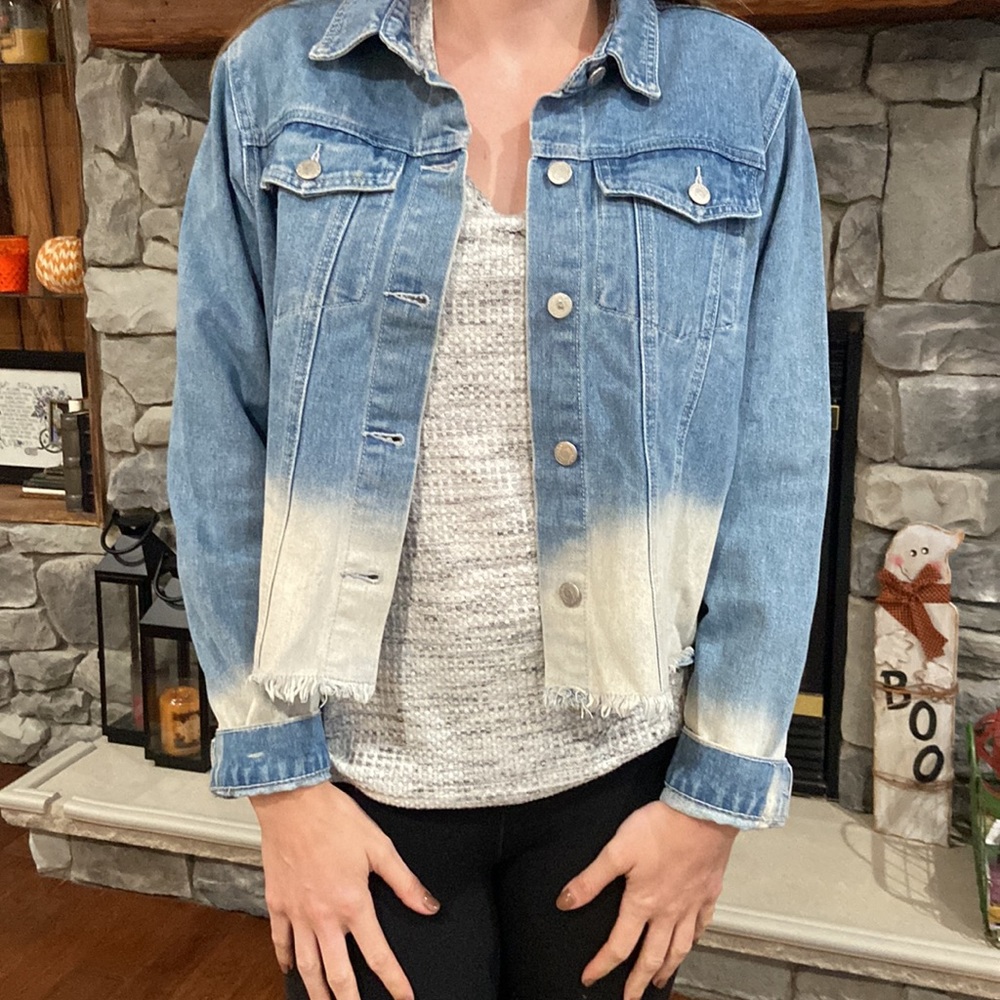Jean jacket - Picture 2 of 4